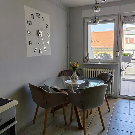 Apartment Liora Osijek Exterior photo