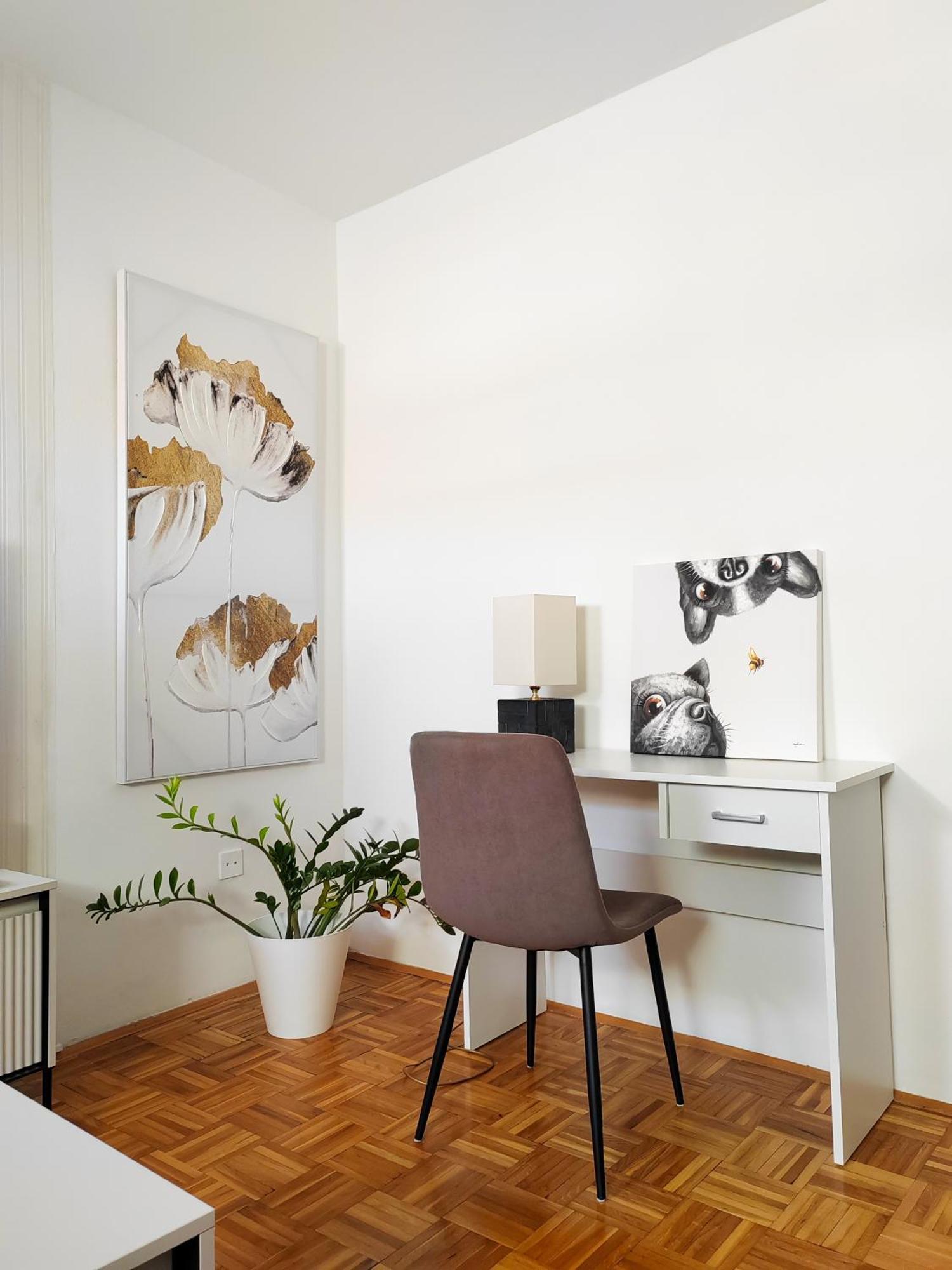 Liora Apartment *